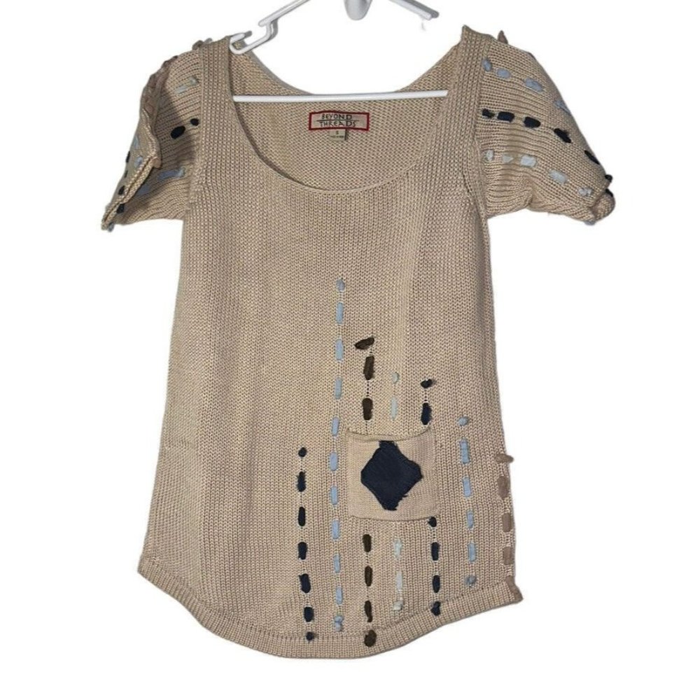 Beyond Threads Short Sleeve Sweater Size Small Beige Made In Peru Woven Detail